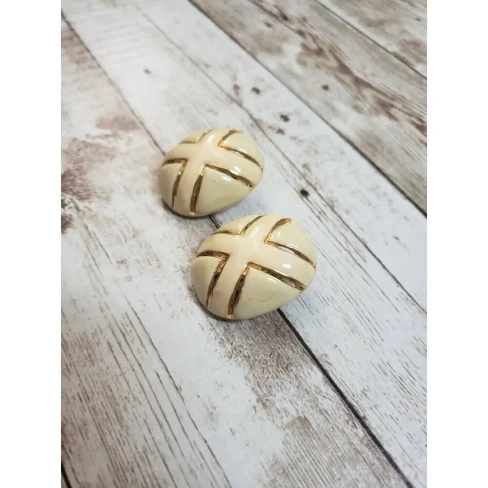Vintage Clip On Earrings Statement Oval Cream Cross X Pattern